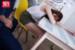 エロ過ぎるイイカラダを見せつけられたら…雨の日にコイ...